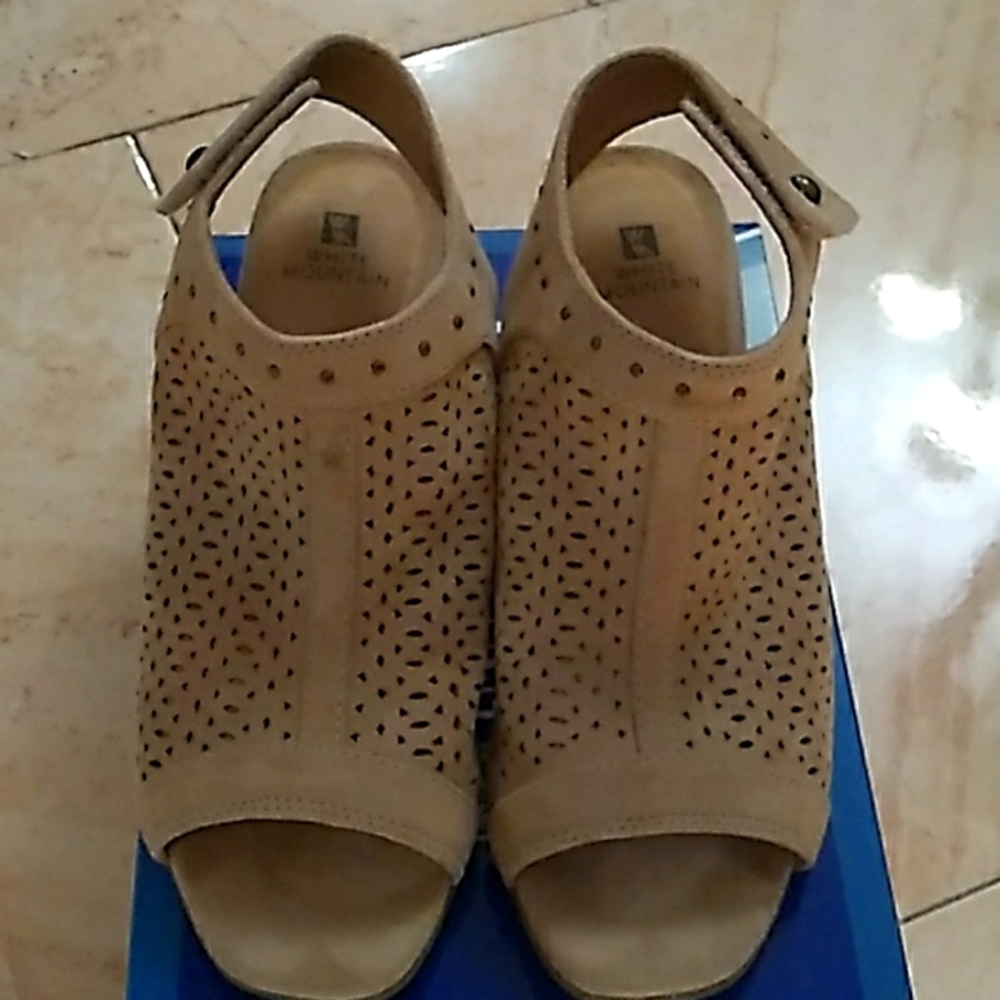 White Mountain Life Saver sandals